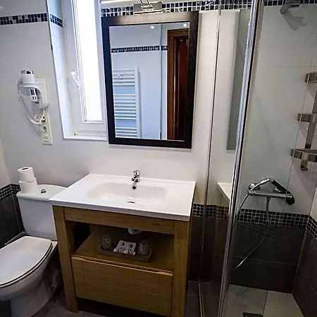Ria De Hotel
