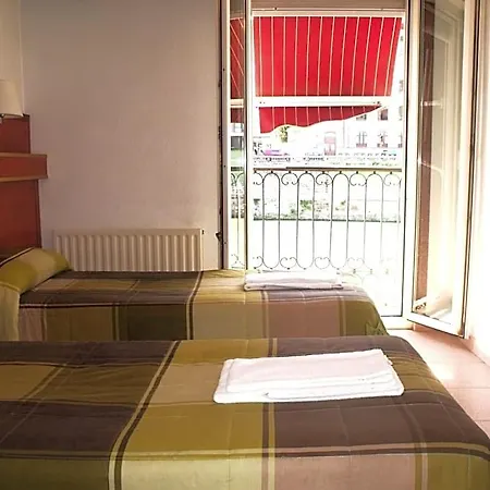 Ria De Hotel